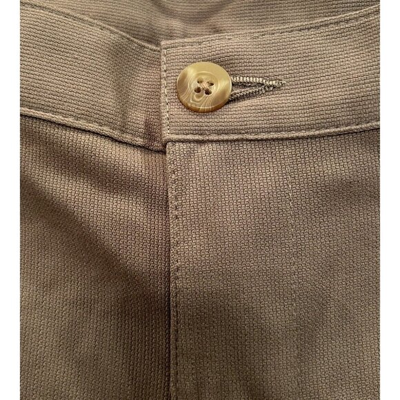 CHAPS Mens Pleated Travel Pant Traditional Fit Easy Care Tan Brown 36 x 30 NEW - Picture 3 of 7